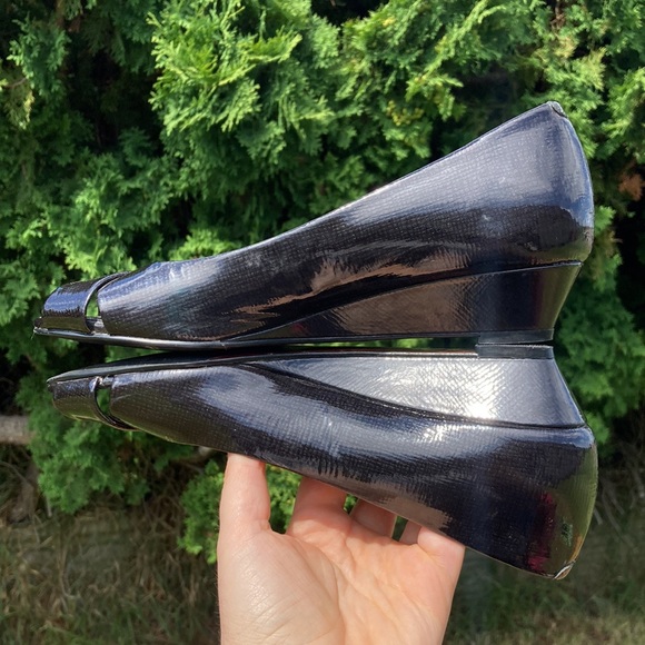 Cole Haan x Nike Air Metallic Peep Toe Wedge Sandal Black Patent Leather Size 7B - Picture 7 of 8